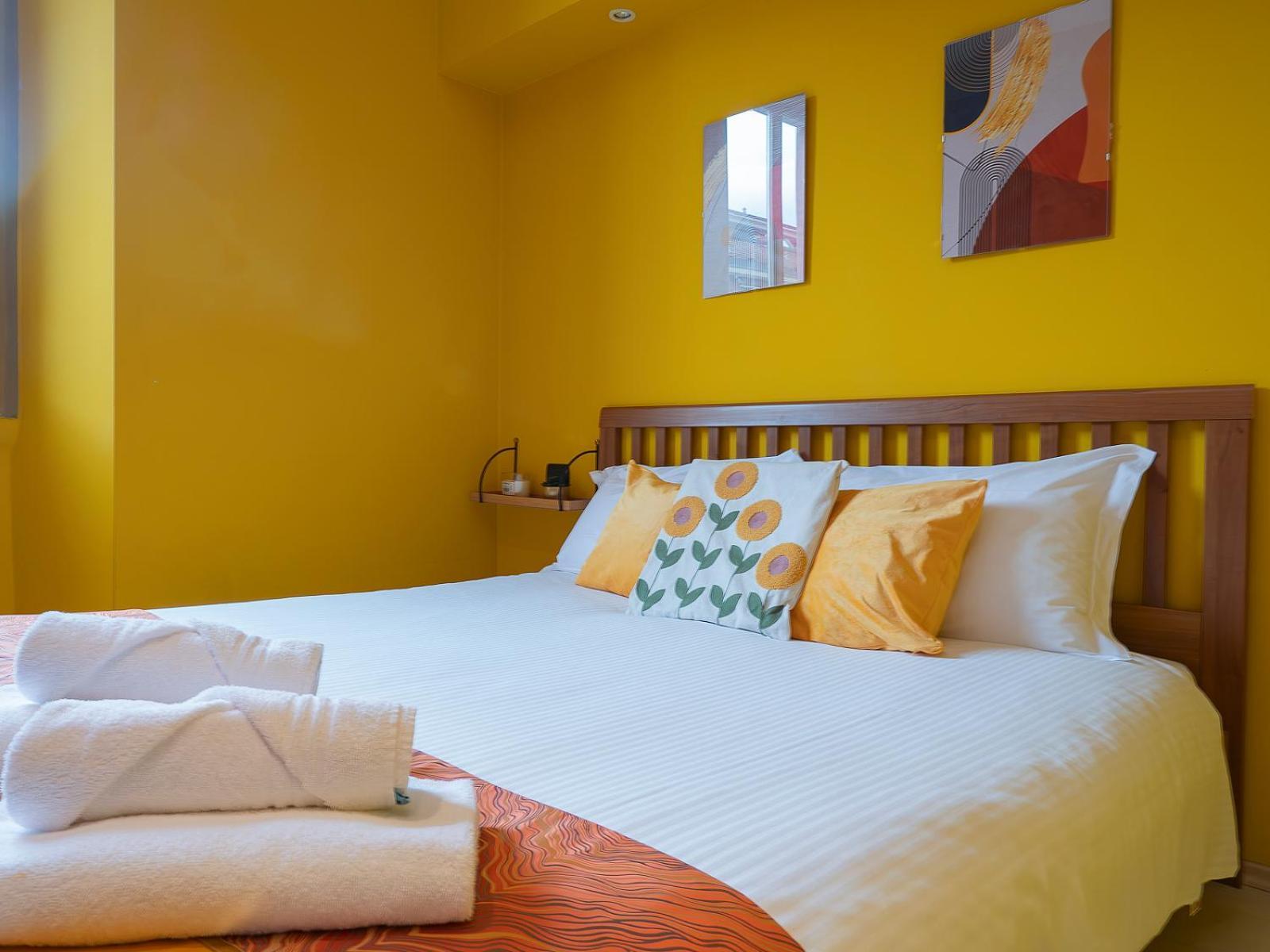 Xenia Apartments - Colorful Apartment In Fiera Area Milano Exterior foto